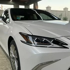Lexus ES 350 2020