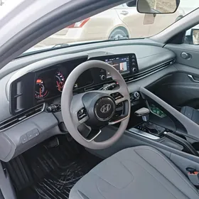 Hyundai Elantra 2021