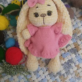 ИгрушкаМягкая плюшевая Зайка