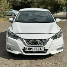 Nissan Versa 2021