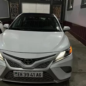 Toyota Camry 2020