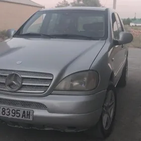 Mercedes-Benz ML350 1998