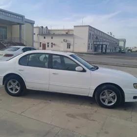 Infiniti Q 1999