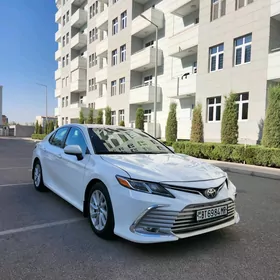 Toyota Camry 2022