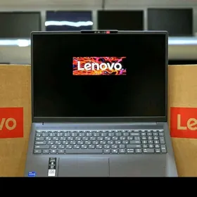 IdeaPad Slim/i7-13/512GB SSD