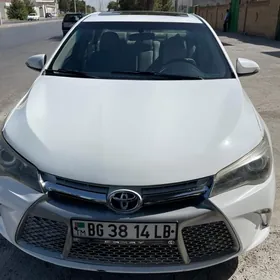 Toyota Camry 2017