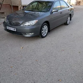 Toyota Camry 2004