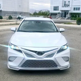 Toyota Camry 2022