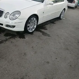 Mercedes-Benz E350 2006