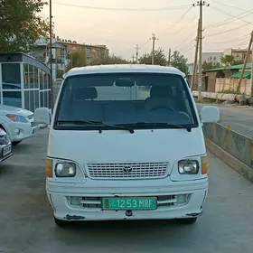 Toyota Hiace 2001