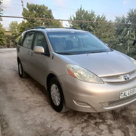 Toyota Sienna 2006