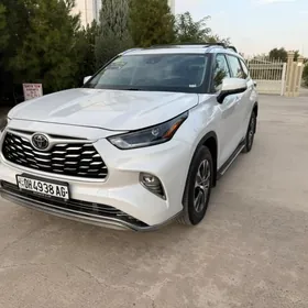 Toyota Highlander 2020
