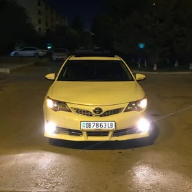 Toyota Camry 2014