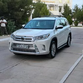 Toyota Highlander 2018