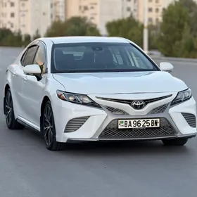 Toyota Camry 2020