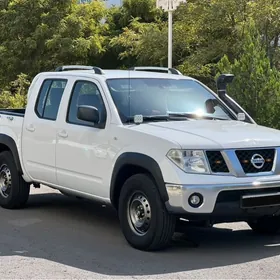 Nissan Navara 2015