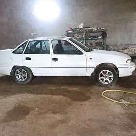 Daewoo Nexia 2001