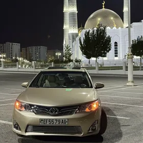 Toyota Camry 2011