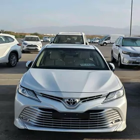 Toyota Camry 2020