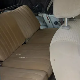 UAZ 469 2013