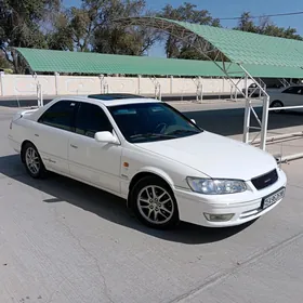 Toyota Camry 2000