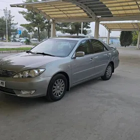Toyota Camry 2005