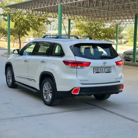 Toyota Highlander 2017