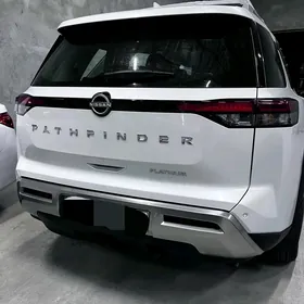 Nissan Pathfinder 2024