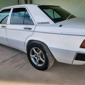 Mercedes-Benz 190E 1987