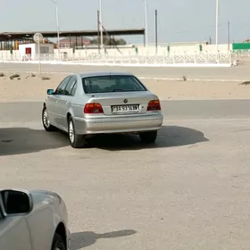 BMW E39 2000