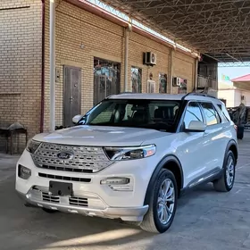 Ford Explorer 2021