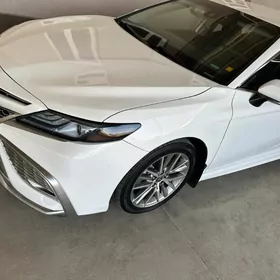Toyota Camry 2022
