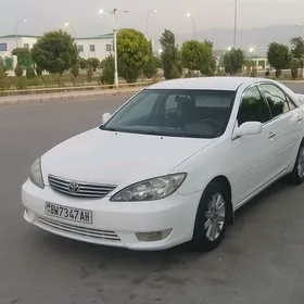 Toyota Camry 2005