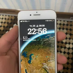 iPhone 8