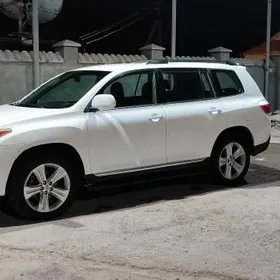 Toyota Highlander 2013