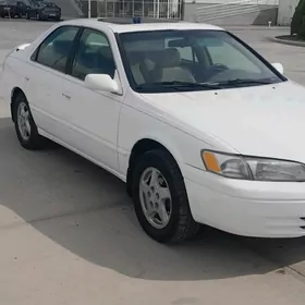 Toyota Camry 1997