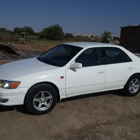 Toyota Camry 2001