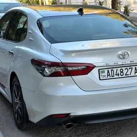 Toyota Camry 2022