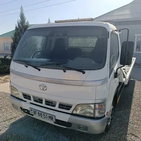 Mitsubishi Canter 2004