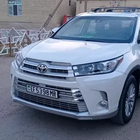 Toyota Highlander 2019