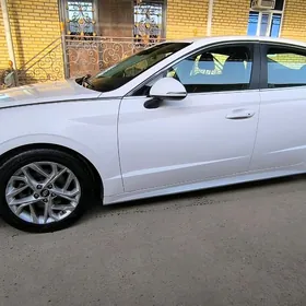 Hyundai Sonata 2022