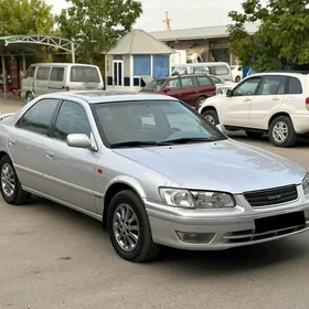 Toyota Camry 2001