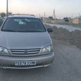 Toyota Sienna 2002