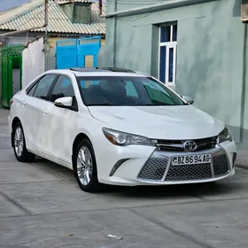 Toyota Camry 2017