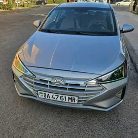 Hyundai Elantra 2019