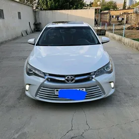 Toyota Camry 2016