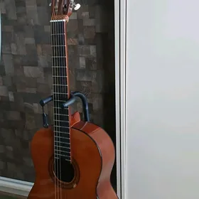 Yamaha gitara