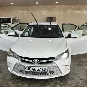 Toyota Camry 2017