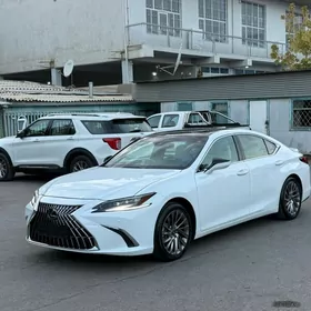 Lexus ES 350 2023
