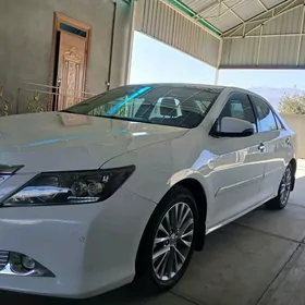 Toyota Camry 2015